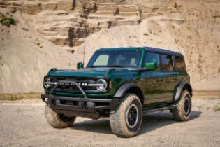 2022 Ford Bronco in Eruption Green